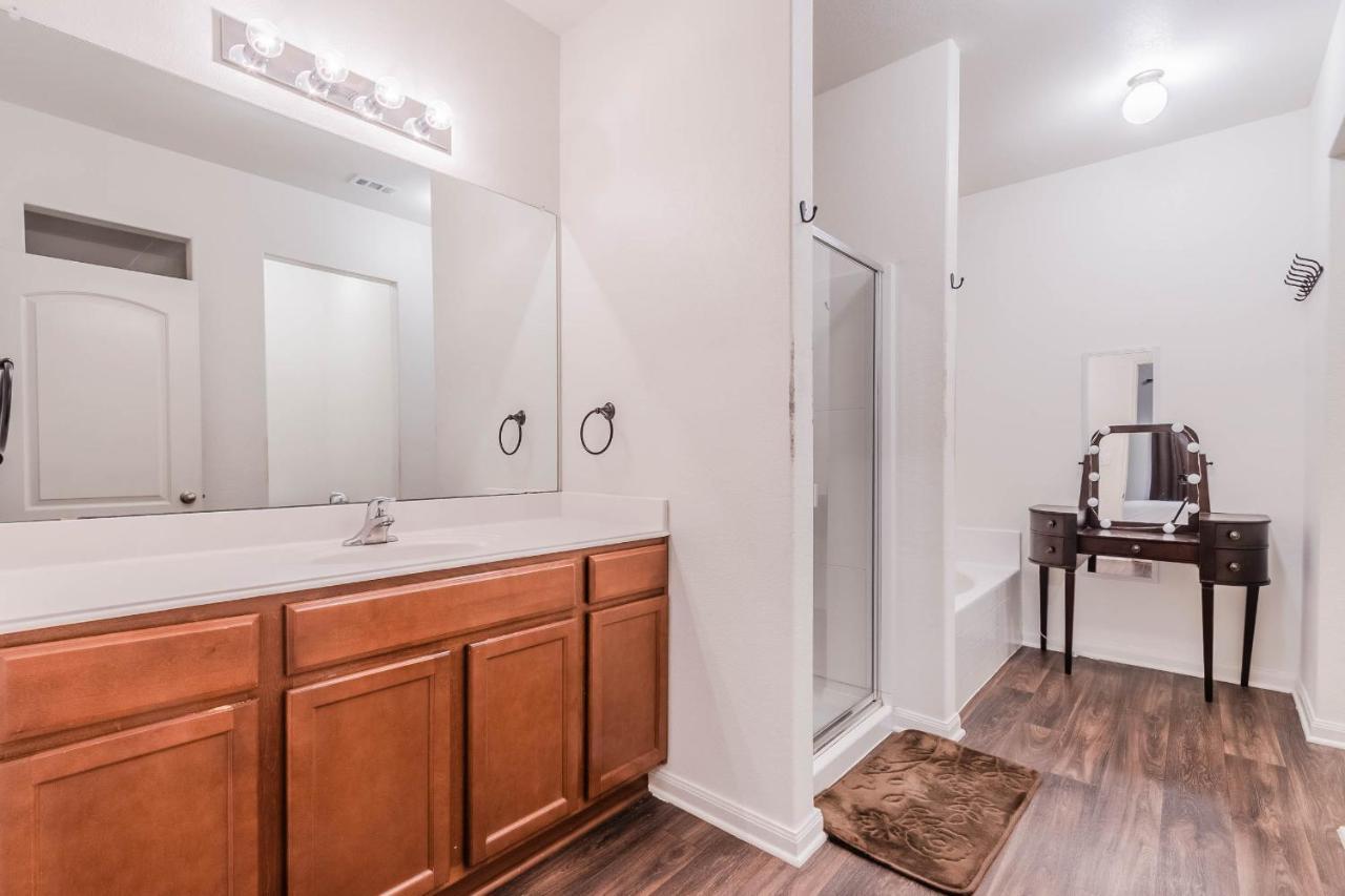Luxury 5Br Dallas Retreat With Business Amenities - Perfect For Business Travelers, Families & Groups المظهر الخارجي الصورة